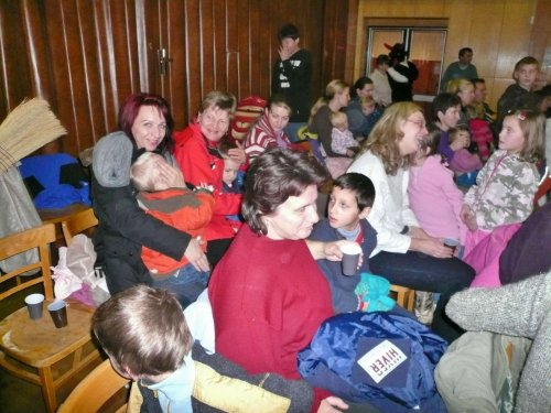 Mikulášské zpívání u stromečku - 3.12.2010